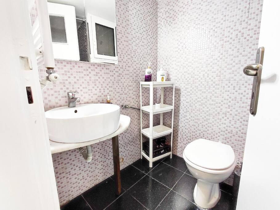 As ✓Two Bedroom Apartment In Thissio Αθήνα Εξωτερικό φωτογραφία